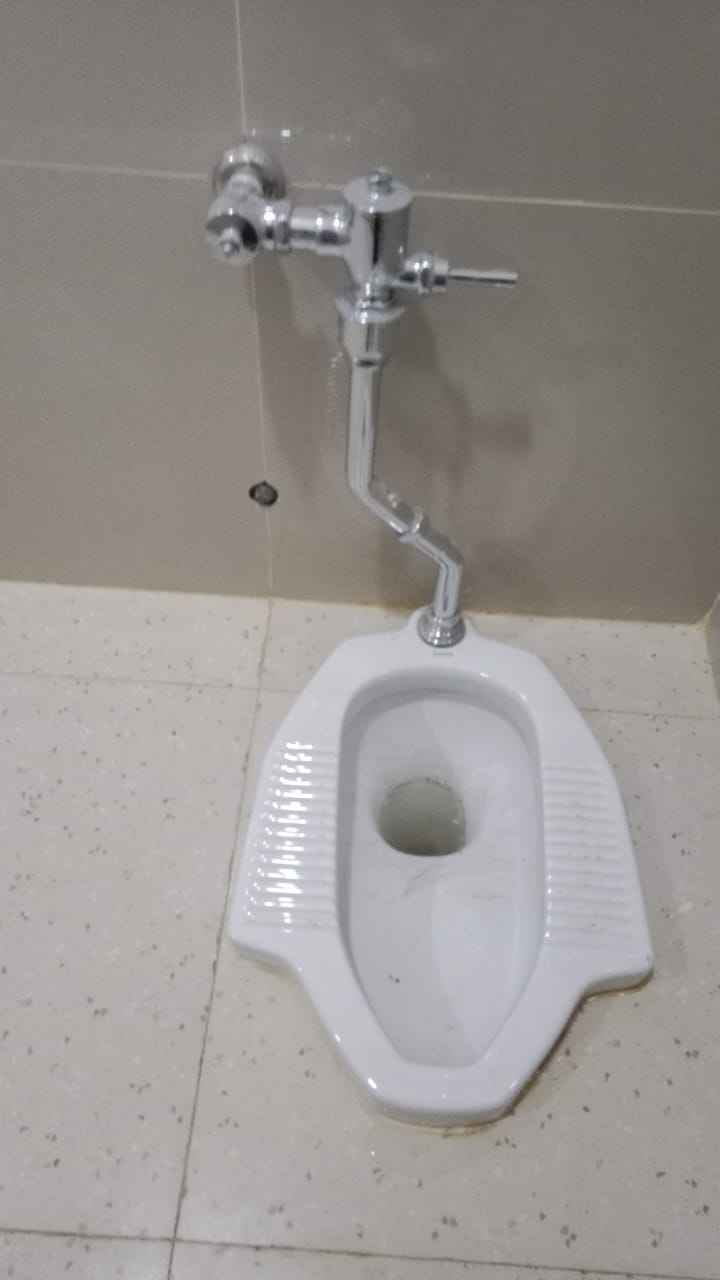 Jasa Buat Pintu Kamar Mandi